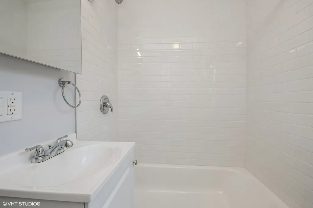 5348 South Merrimac Avenue Chicago IL 60638