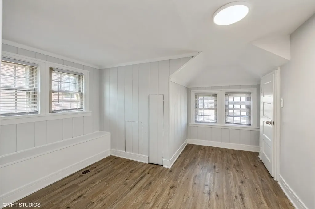 5348 South Merrimac Avenue Chicago IL 60638