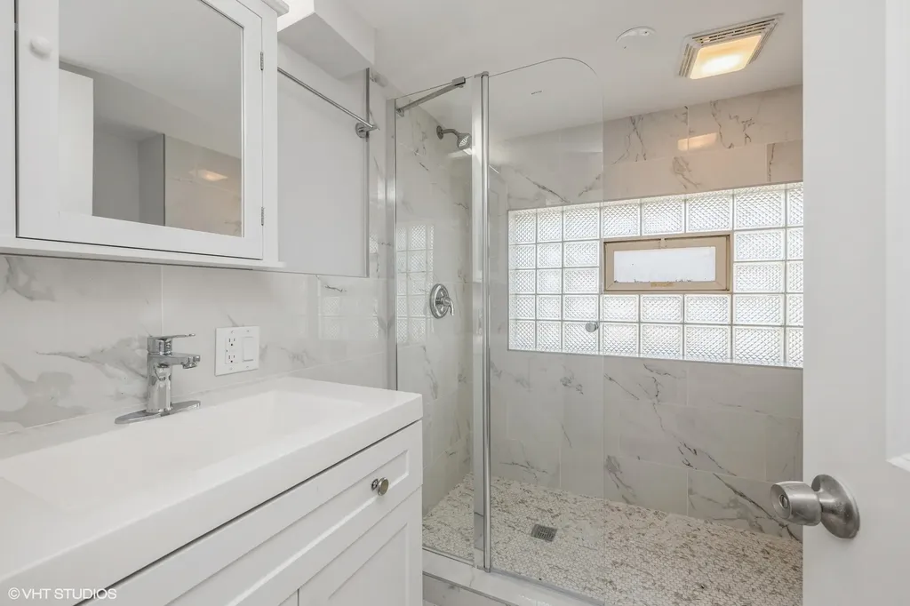5348 South Merrimac Avenue Chicago IL 60638