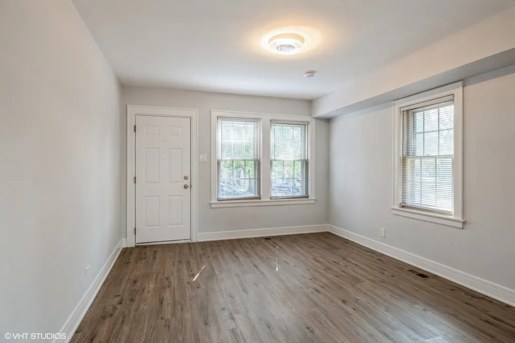 5348 South Merrimac Avenue Chicago IL 60638