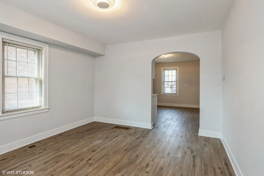 5348 South Merrimac Avenue Chicago IL 60638