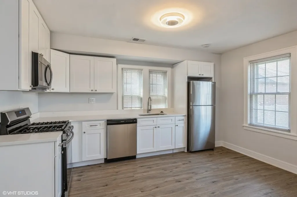 5348 South Merrimac Avenue Chicago IL 60638