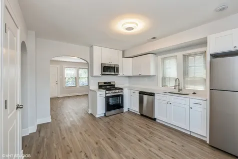 5348 South Merrimac Avenue Chicago IL 60638