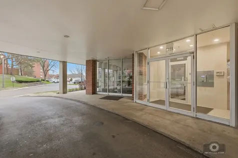 3925 Triumvera Drive Glenview IL 60025