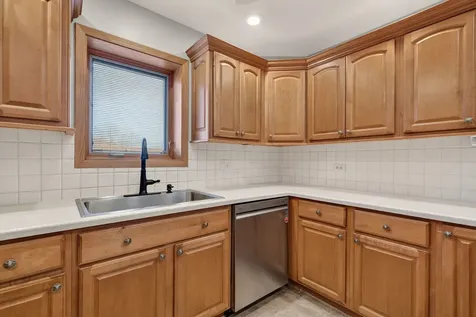 8150 Brookside Drive Palos Park IL 60464