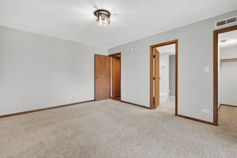 8150 Brookside Drive Palos Park IL 60464