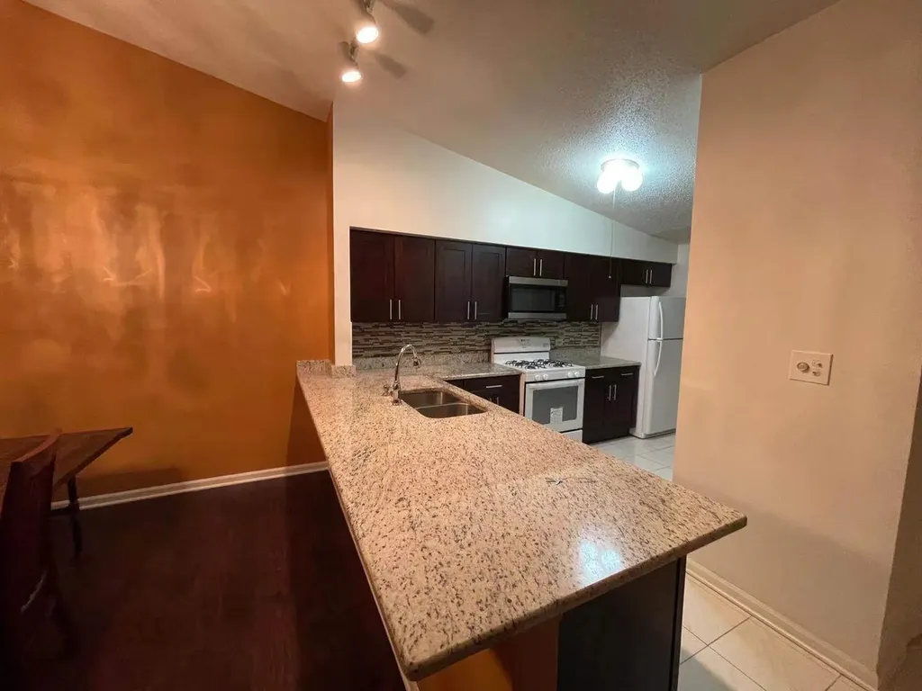 1751 Ranchview Drive Naperville IL 60565