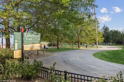 940 West Glenlake Avenue Chicago IL 60660