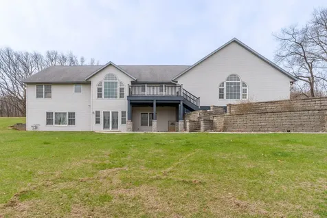107 Lost Lane Savanna IL 61074
