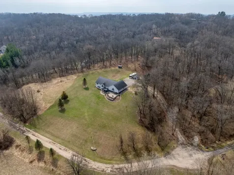 107 Lost Lane Savanna IL 61074