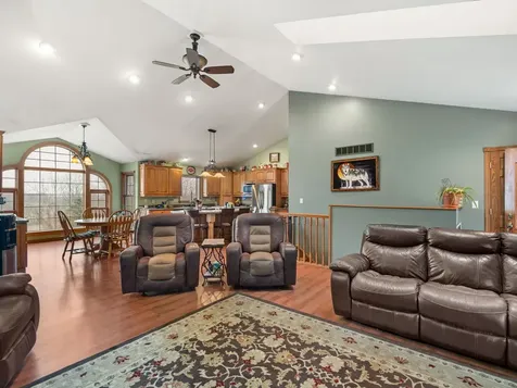 107 Lost Lane Savanna IL 61074