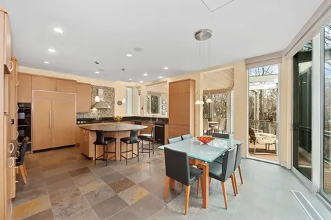 282 Linden Park Place Highland Park IL 60035