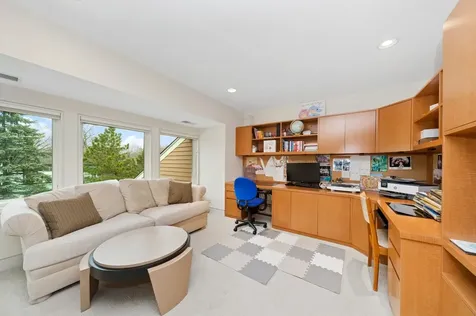282 Linden Park Place Highland Park IL 60035