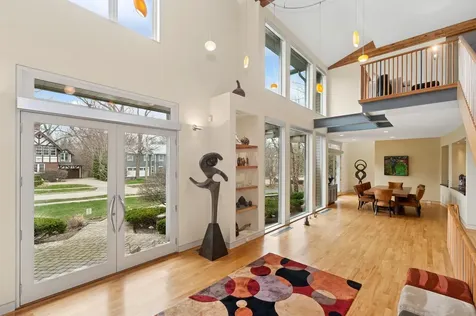 282 Linden Park Place Highland Park IL 60035