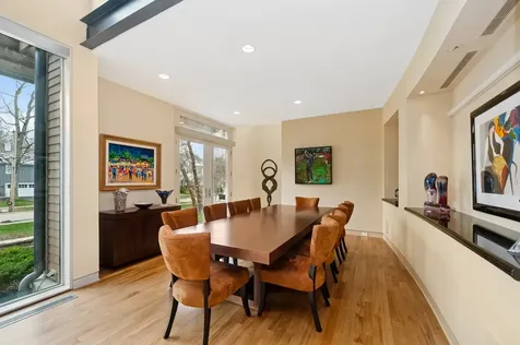 282 Linden Park Place Highland Park IL 60035