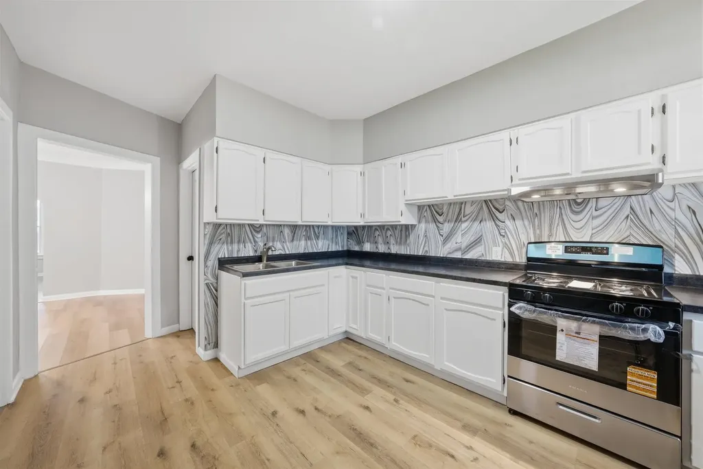 7047 South Winchester Avenue Chicago IL 60636