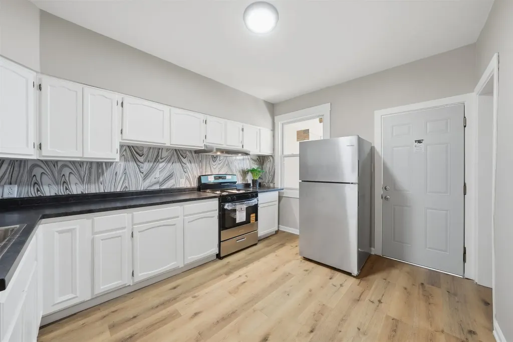 7047 South Winchester Avenue Chicago IL 60636