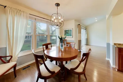 684 Regent Lane Prospect Heights IL 60070