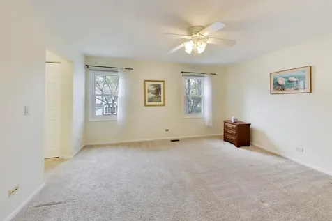 684 Regent Lane Prospect Heights IL 60070