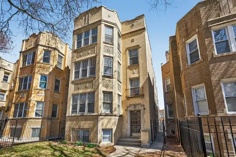 6117 North Washtenaw Avenue Chicago IL 60659