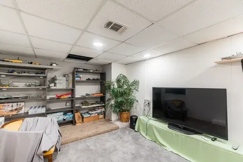 6117 North Washtenaw Avenue Chicago IL 60659