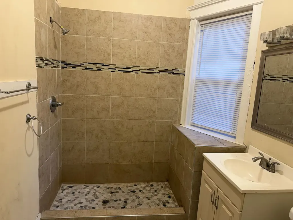 7120 South Eberhart Avenue Chicago IL 60619