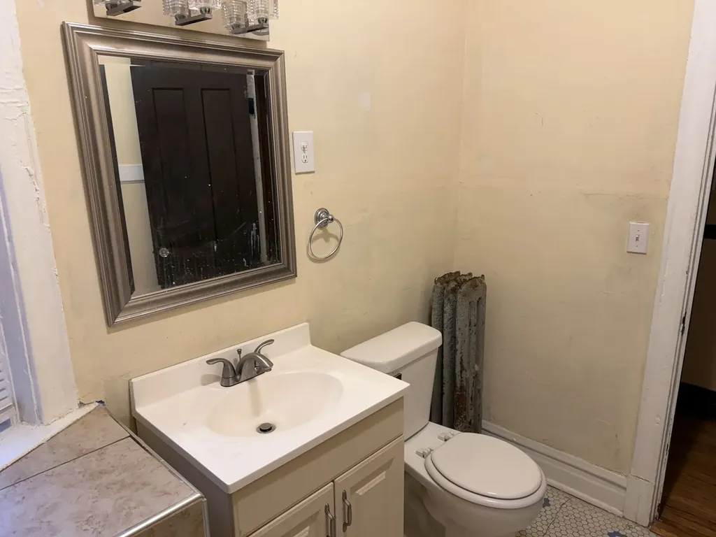 7120 South Eberhart Avenue Chicago IL 60619