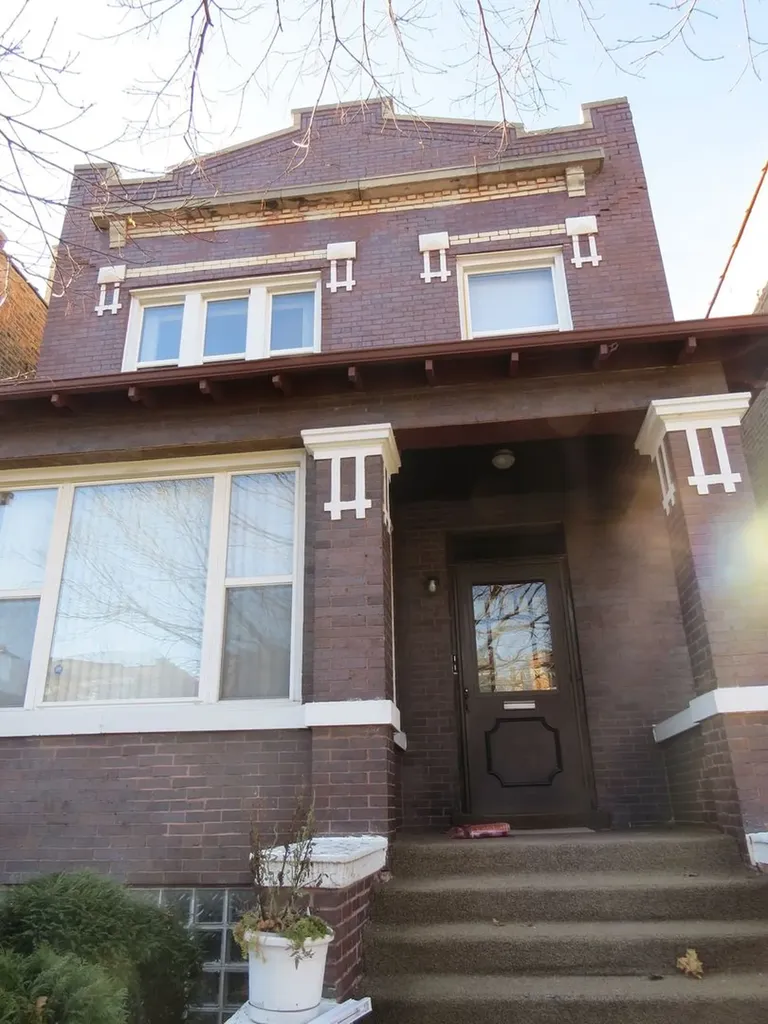 7120 South Eberhart Avenue Chicago IL 60619