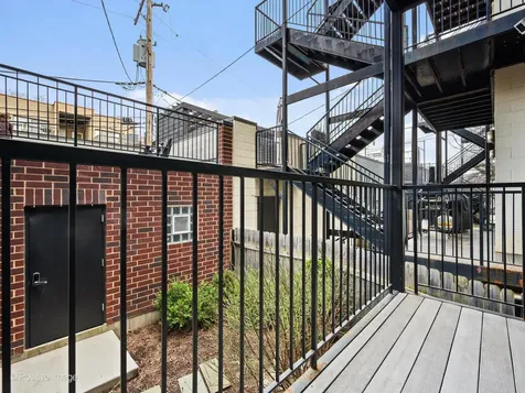 2044 West Rice Street Chicago IL 60622