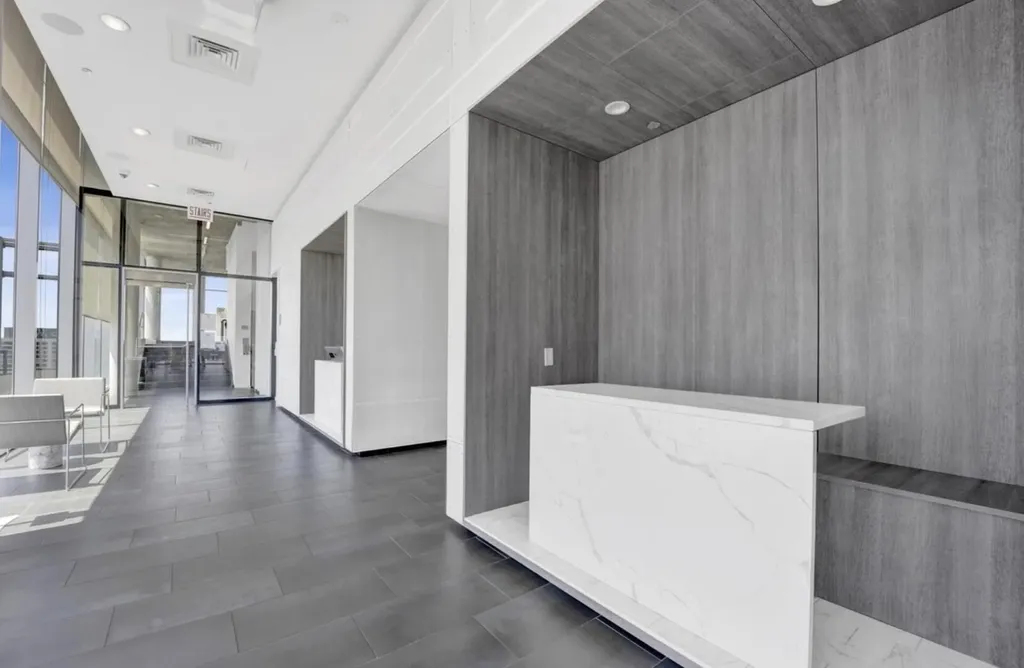 600 North Fairbanks Court Chicago IL 60611