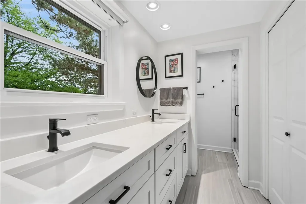 5255 Suffield Terrace Skokie IL 60077