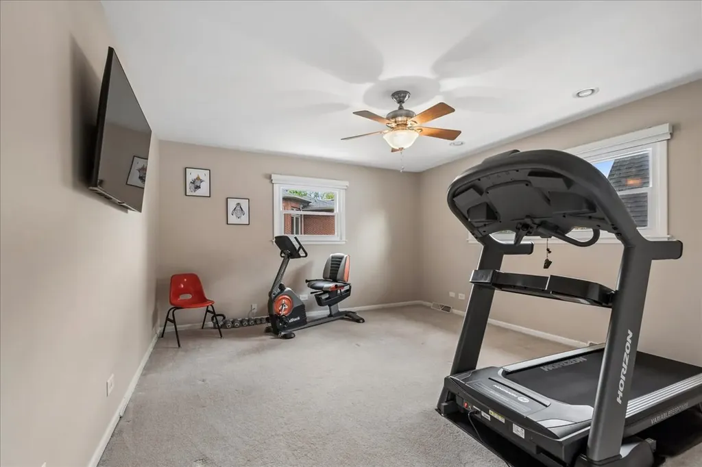 5255 Suffield Terrace Skokie IL 60077