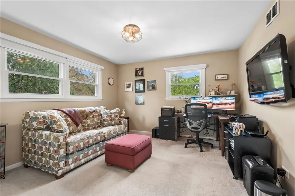 5255 Suffield Terrace Skokie IL 60077