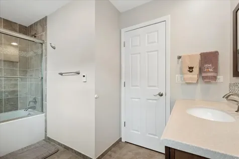 5255 Suffield Terrace Skokie IL 60077
