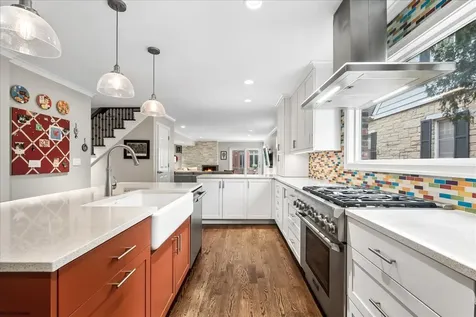 5255 Suffield Terrace Skokie IL 60077