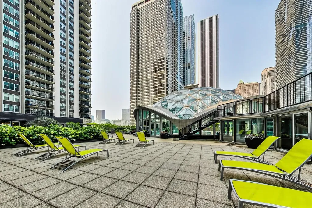 400 East Randolph Street Chicago IL 60601