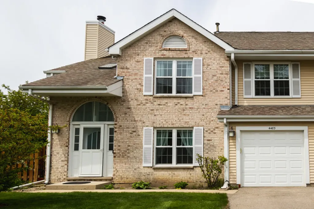 4483 Brighton Court Gurnee IL 60031