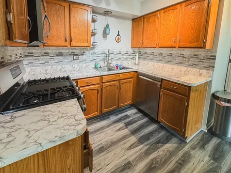 4483 Brighton Court Gurnee IL 60031