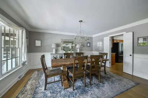 707 Gary Court Wheaton IL 60187