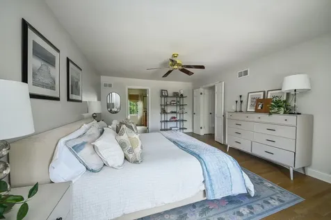 707 Gary Court Wheaton IL 60187