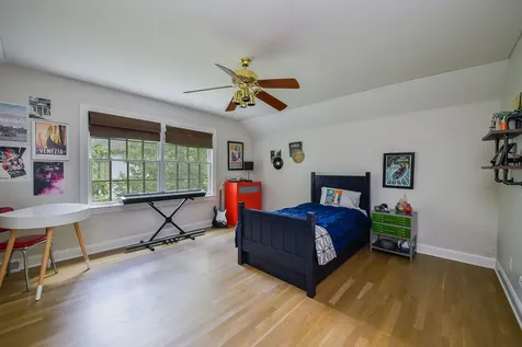707 Gary Court Wheaton IL 60187