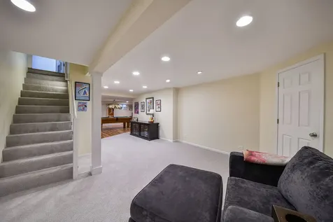 707 Gary Court Wheaton IL 60187