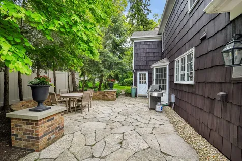 707 Gary Court Wheaton IL 60187