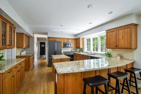 707 Gary Court Wheaton IL 60187