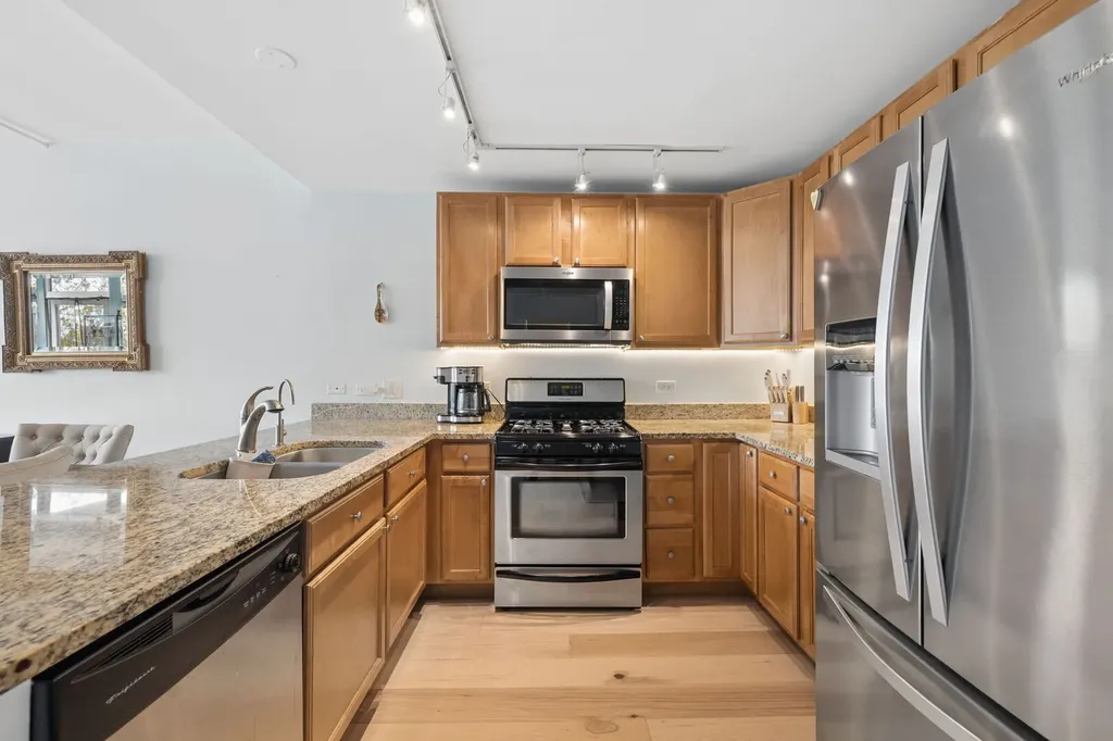 1610 West Fullerton Avenue Chicago IL 60614