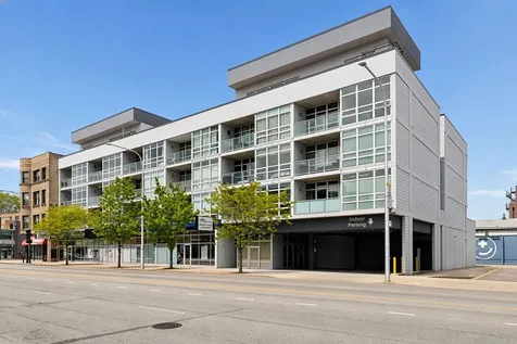 1610 West Fullerton Avenue Chicago IL 60614