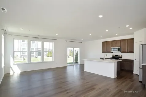 1163 White Oak Circle Crystal Lake IL 60012