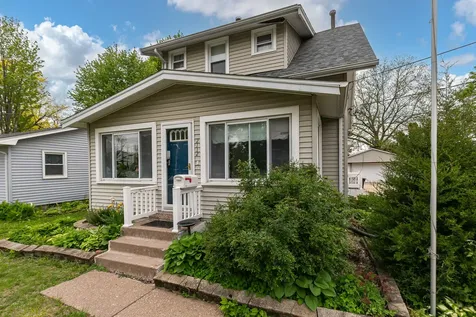 2112 32ND Street Rock Island IL 61201