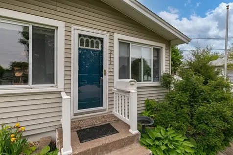 2112 32ND Street Rock Island IL 61201