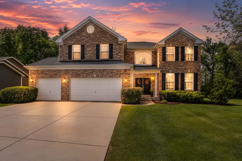 1612 Bur Oak Drive Hoffman Estates IL 60192